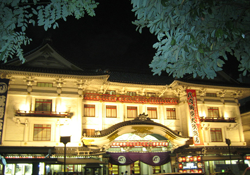 写真：リニューアル前歌舞伎座ライトアップ
